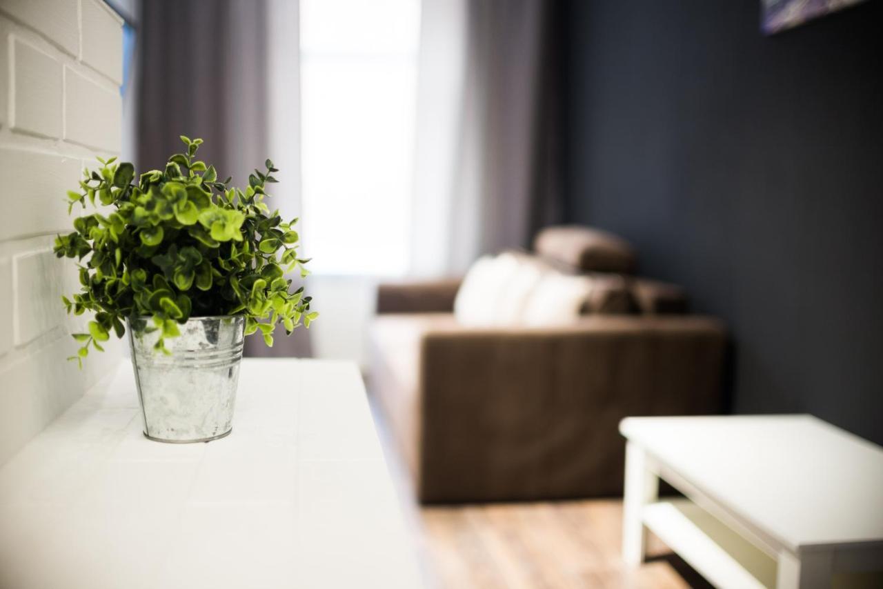Modern Apartment Лвив Екстериор снимка